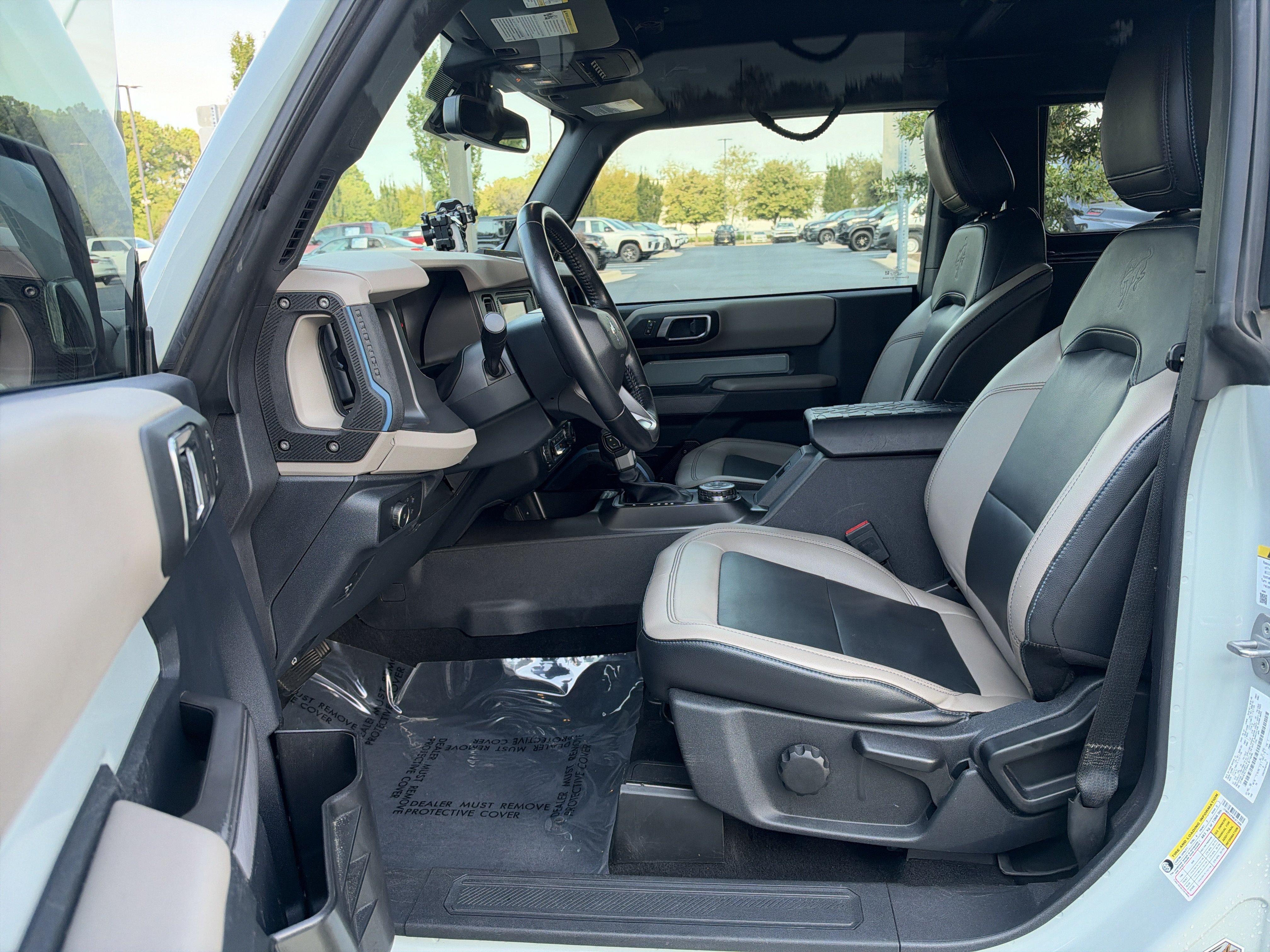 Used 2022 Ford Bronco Wildtrak AWD/4WD image 15