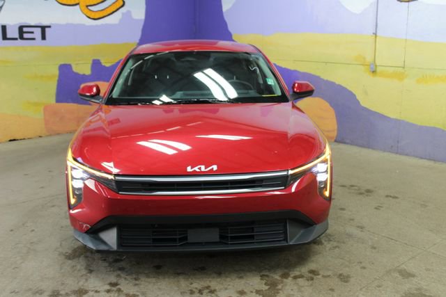 Used 2025 Kia K4 FWD image 3