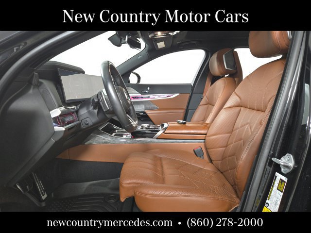 Used 2024 BMW 740i xDrive w/ M Sport Professional Package AWD/4WD image 15
