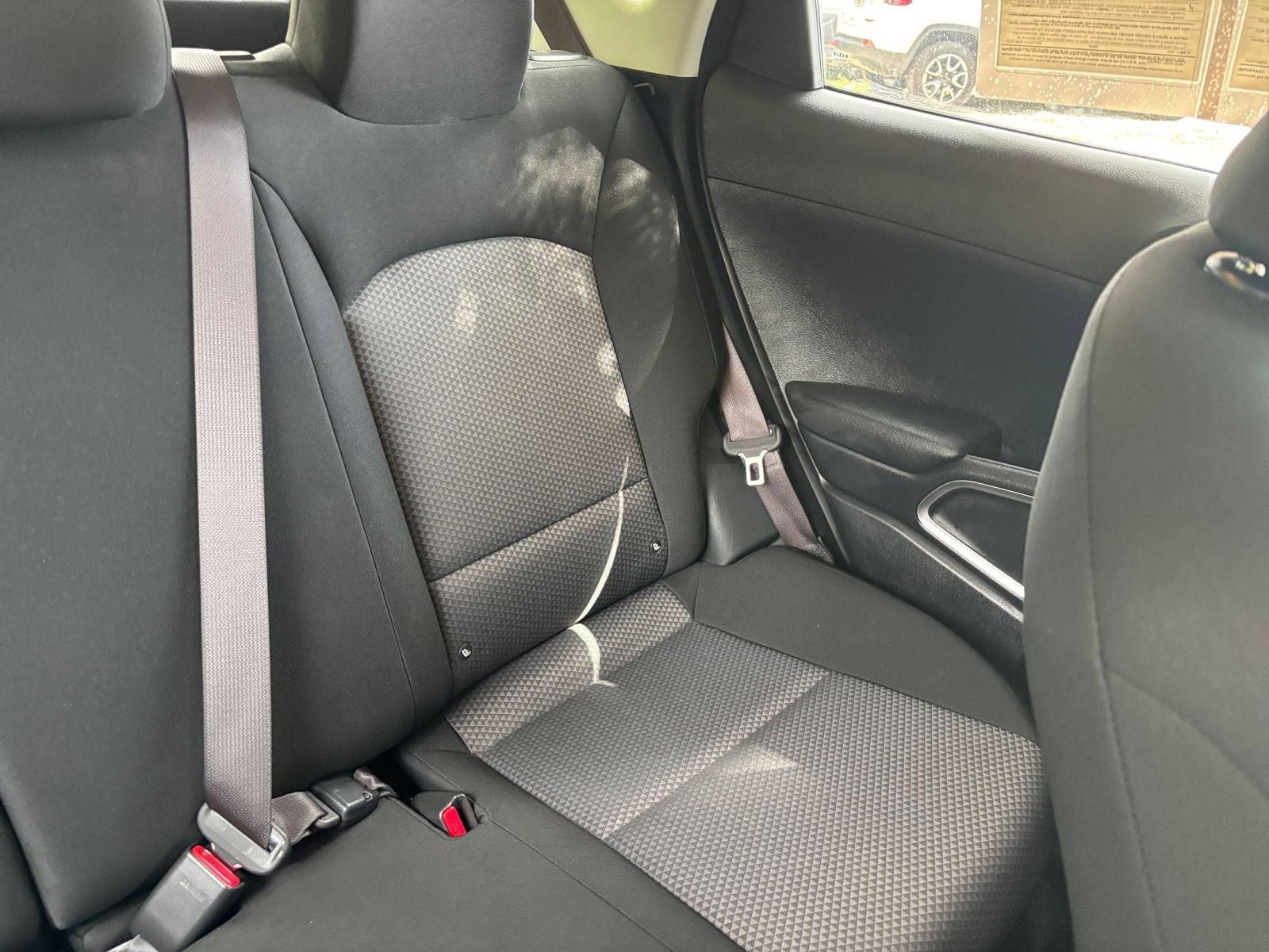 Used 2025 Kia Soul LX w/ LX Technology Package FWD image 36