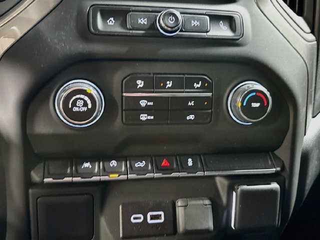 Certified 2025 Chevrolet Silverado 1500 Custom w/ Turbomax Blackout Package AWD/4WD image 16