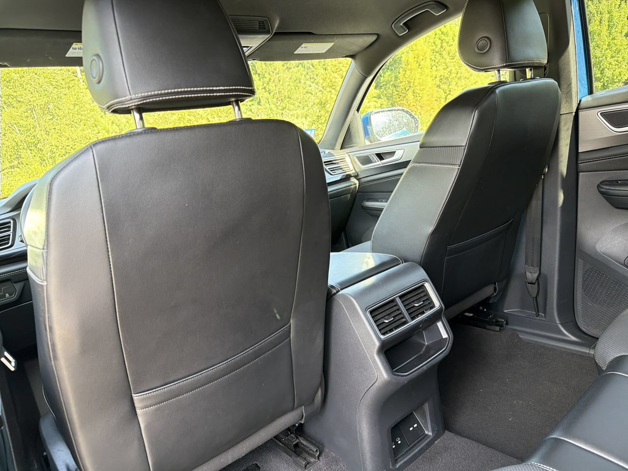 Used 2024 Volkswagen Atlas Cross Sport SE FWD image 20