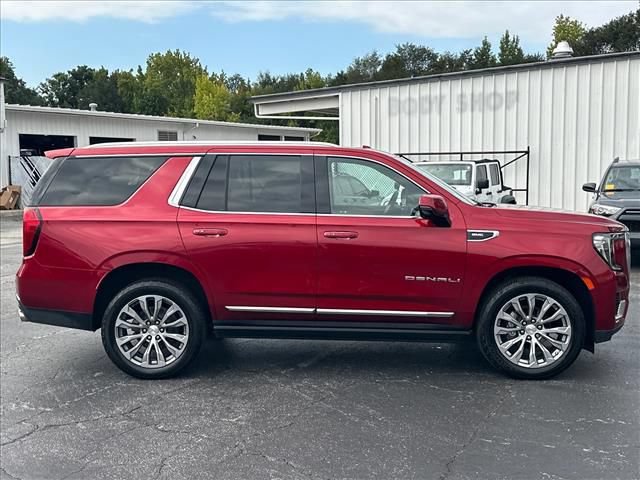 Used 2021 GMC Yukon Denali w/ Denali Premium Package RWD image 14