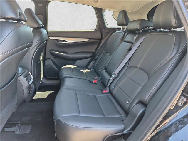 Used 2019 INFINITI QX50 Luxe w/ Navigation Package FWD image 20