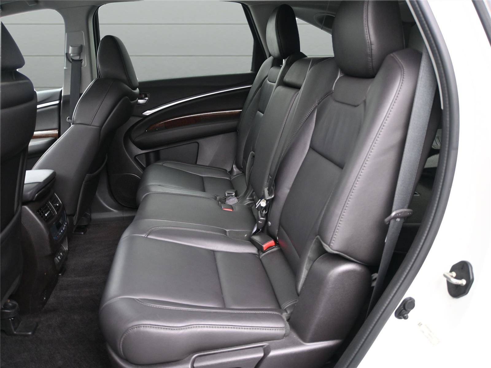 Used 2017 Acura MDX SH-AWD w/ Technology Package image 9