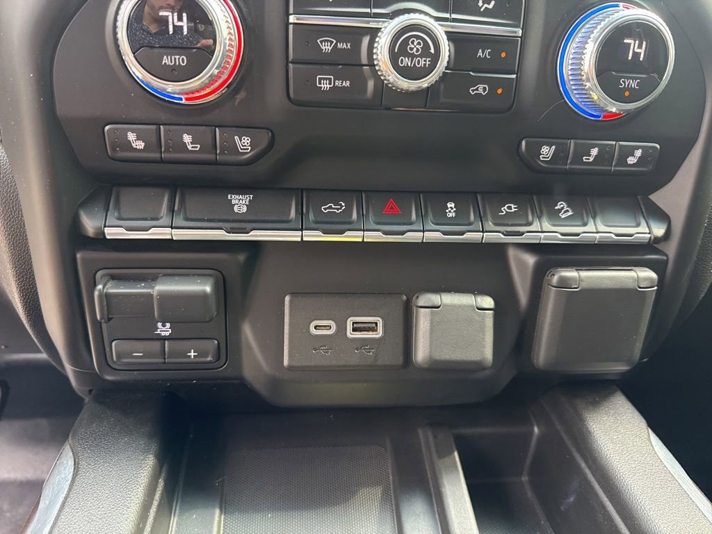 Used 2020 GMC Sierra 3500 SLT w/ SLT Convenience Package AWD/4WD image 24