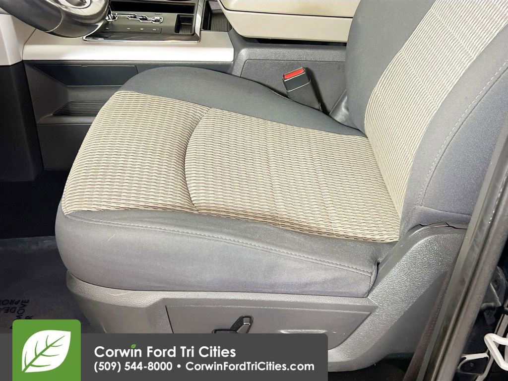 Used 2012 RAM 1500 Classic SLT w/ SLT Plus D￩cor Group AWD/4WD image 20