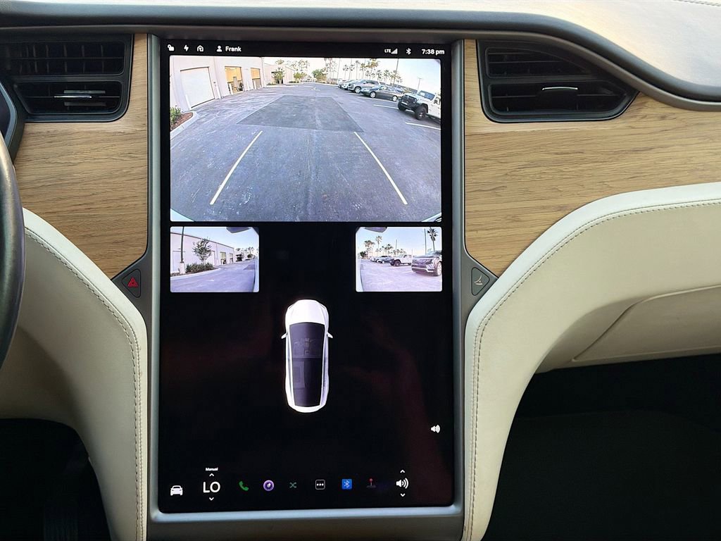 Used 2018 Tesla Model X 75D AWD/4WD image 30