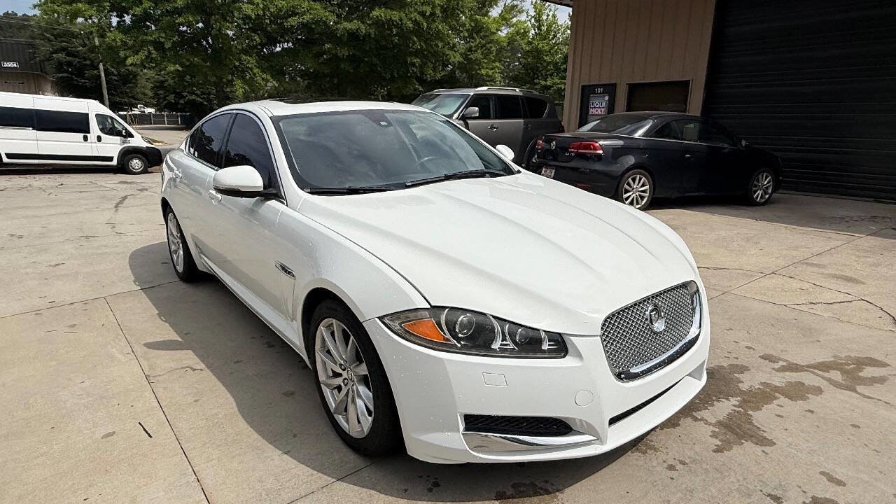 Used 2013 Jaguar XF RWD image 15