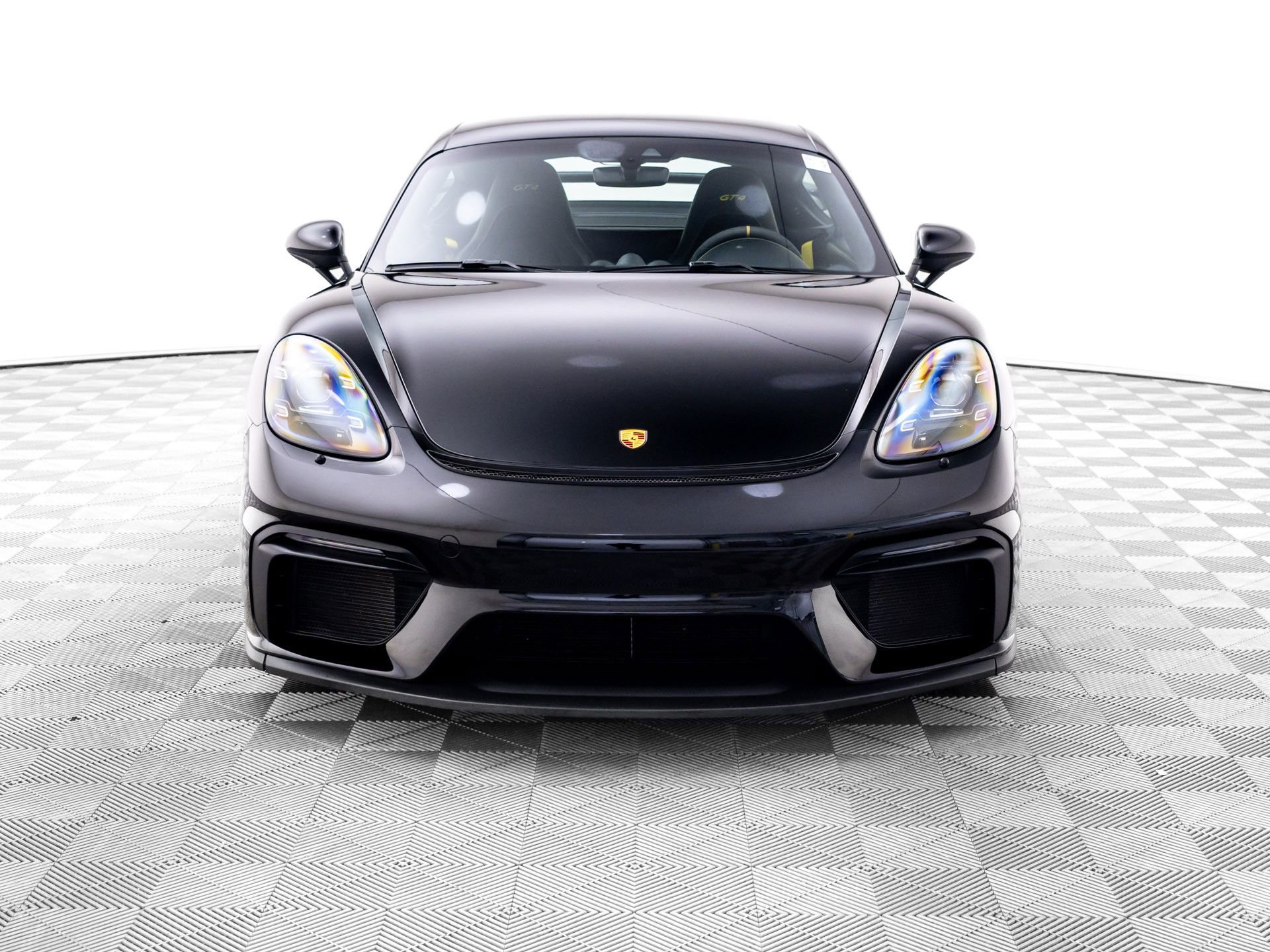 Used 2020 Porsche 718 Cayman GT4 image 9