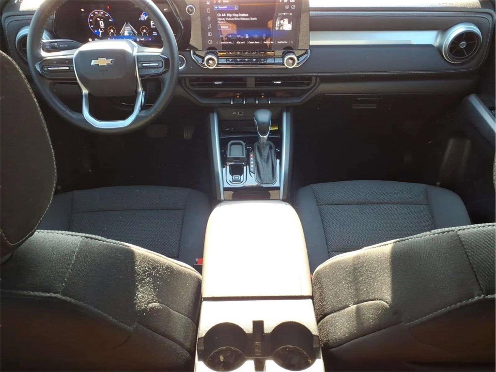Used 2025 Chevrolet Colorado LT image 11
