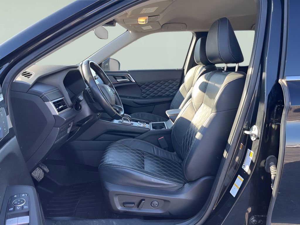 Used 2022 Mitsubishi Outlander SEL image 25