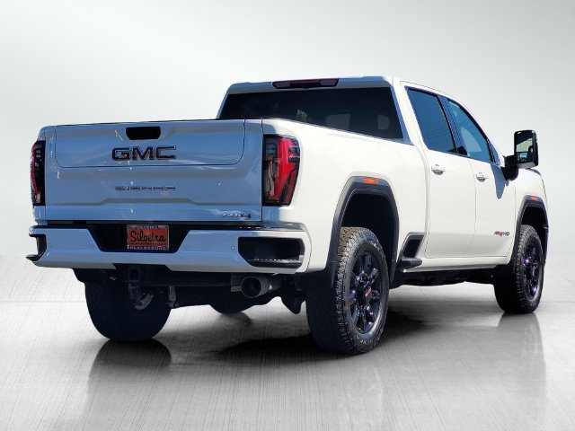 Used 2026 GMC Sierra 2500 AT4 AWD/4WD image 4