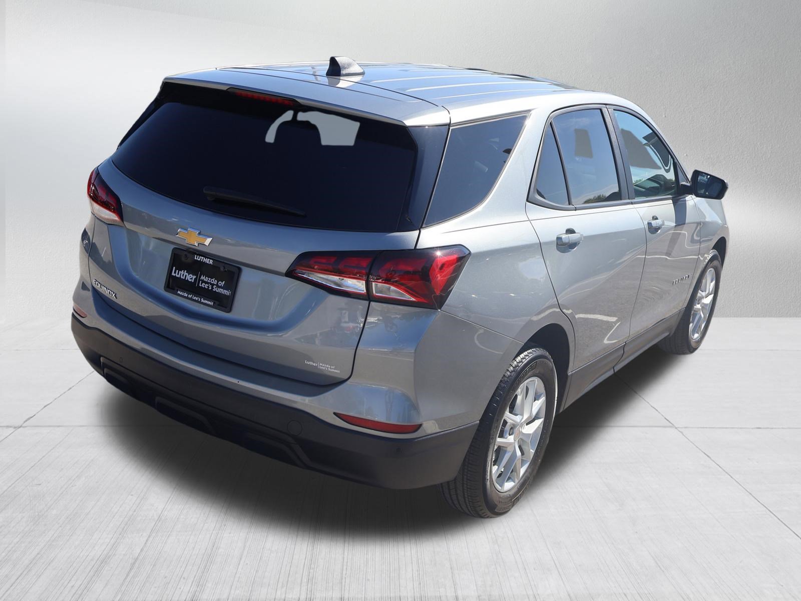 Used 2024 Chevrolet Equinox LS w/ LS Convenience Package FWD image 5