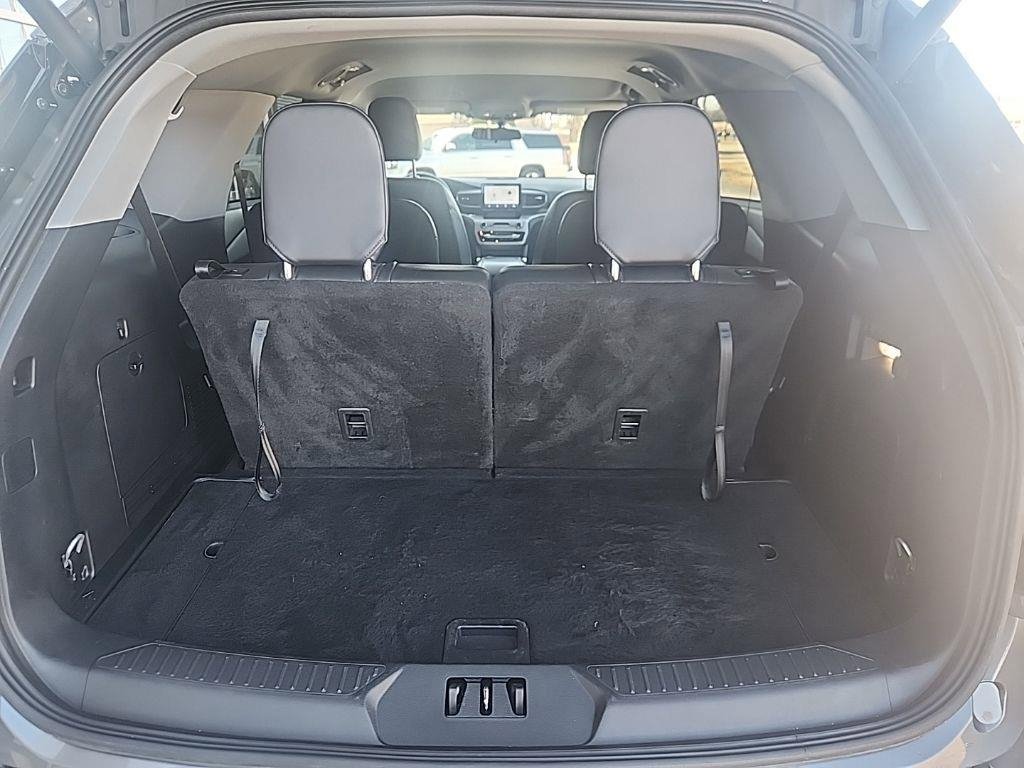 Certified 2023 Ford Explorer XLT w/ Equipment Group 202A image 11