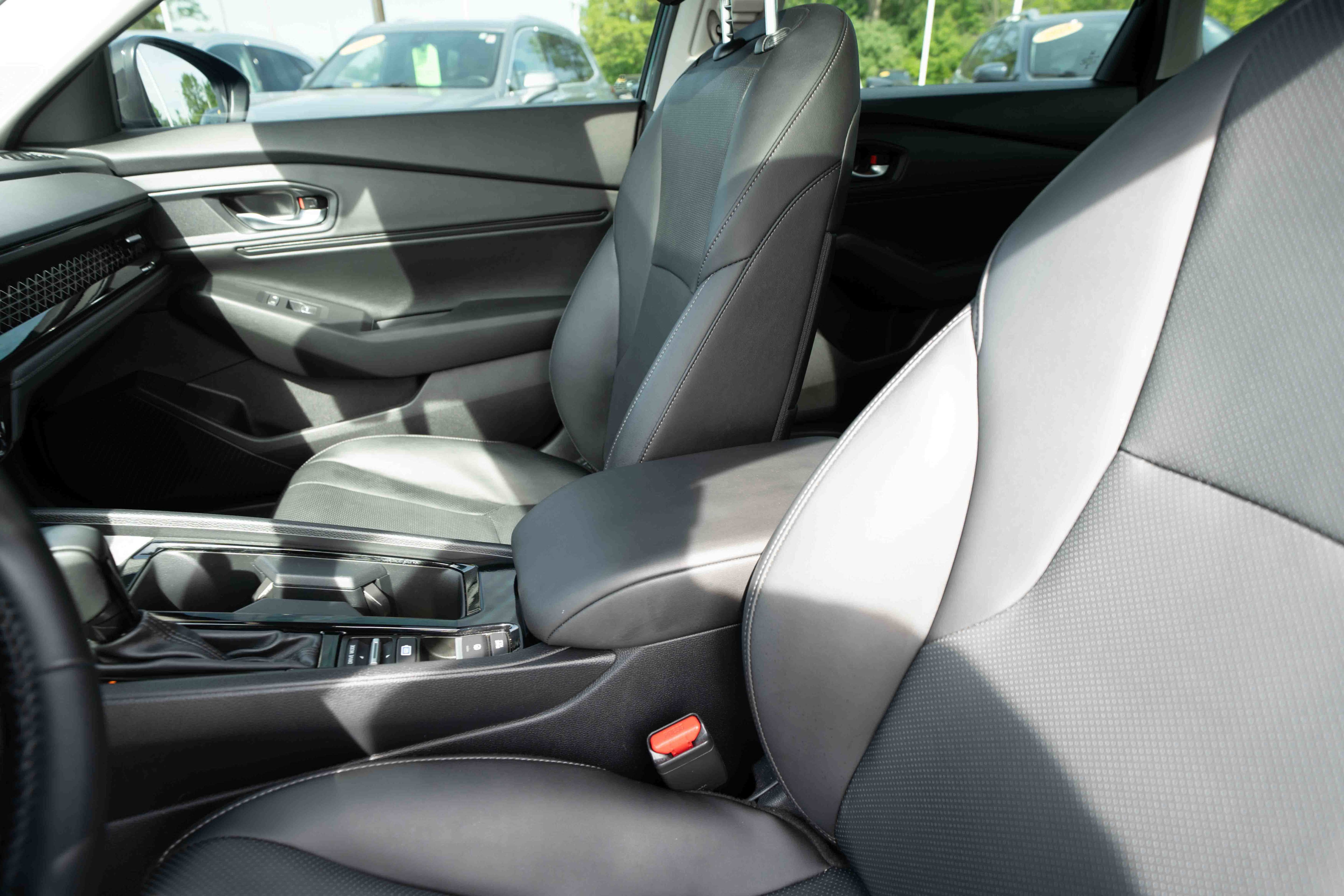 Used 2025 Honda Accord EX-L image 10