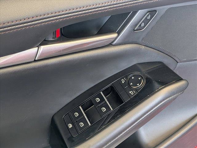 Used 2024 MAZDA MAZDA3 s FWD image 11