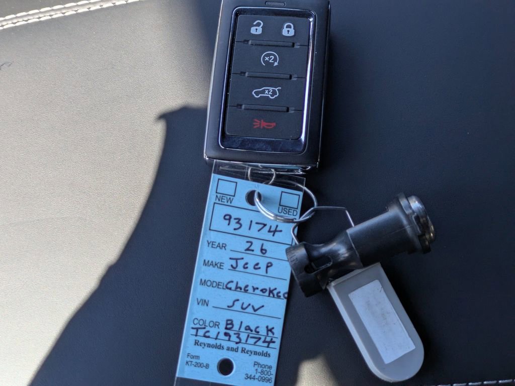 Used 2026 Jeep Grand Cherokee Limited image 34