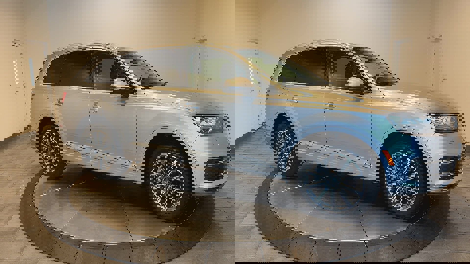 Used 2019 Audi Q7 2.0T Premium Plus w/ Premium Plus Package image 2