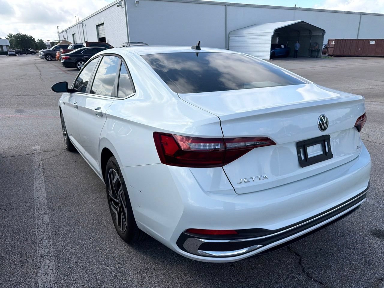 Used 2024 Volkswagen Jetta SEL FWD image 8