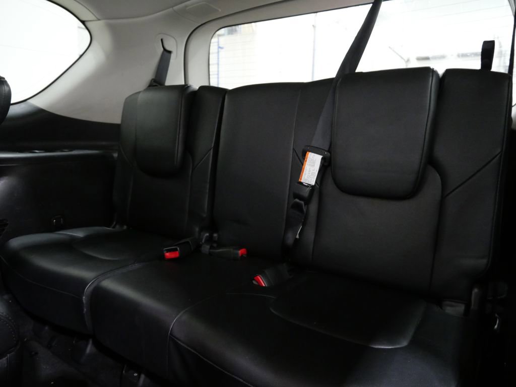 Used 2024 Nissan Armada SL w/ Captain's Chairs Package image 27