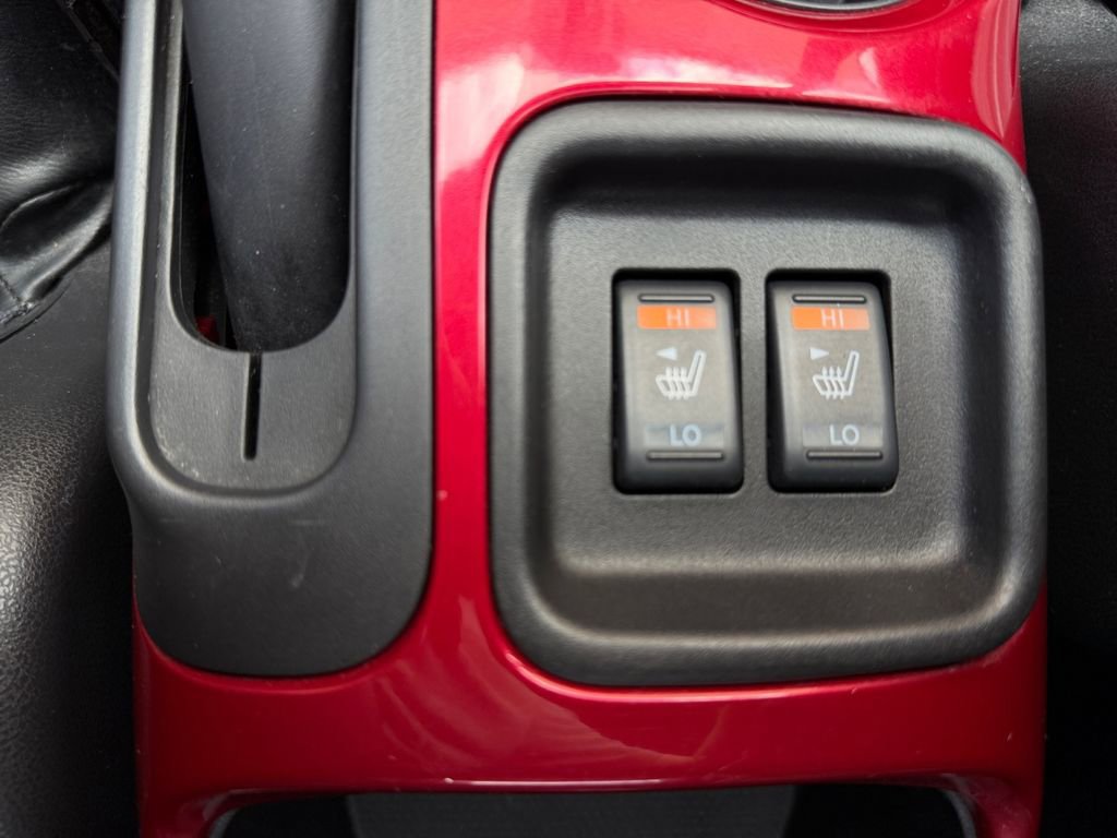 Used 2013 Nissan Juke SL FWD image 13
