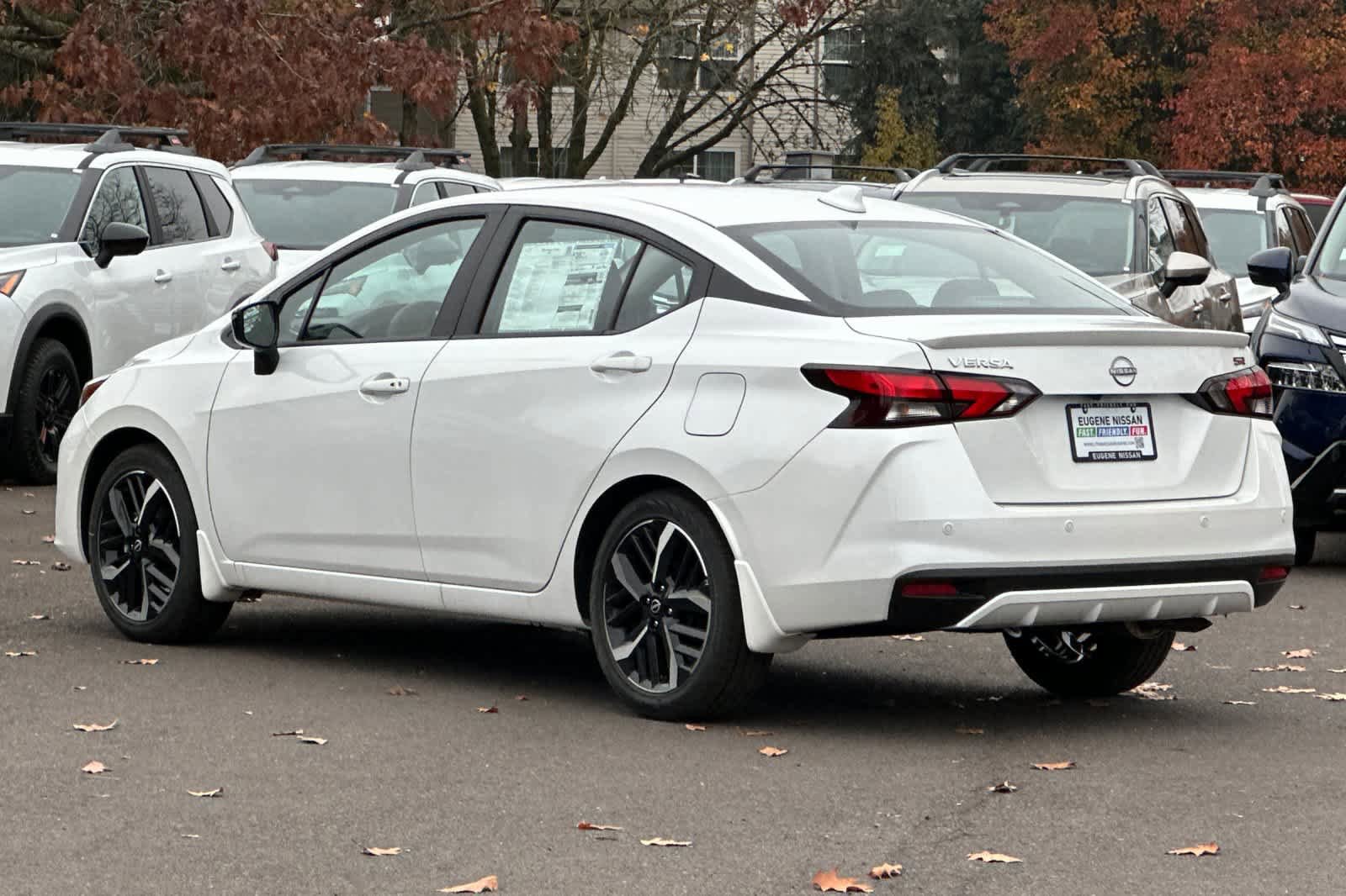 New 2025 Nissan Versa SR w/ Trunk Package image 6