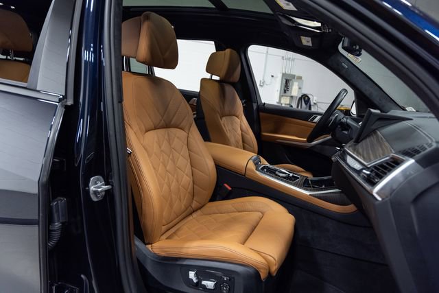 Certified 2024 BMW X7 xDrive40i w/ M Sport Package image 26