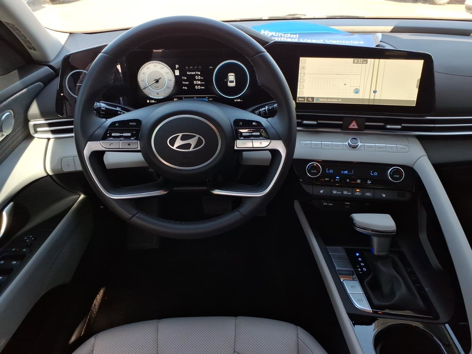 Certified 2025 Hyundai Elantra Limited FWD image 18