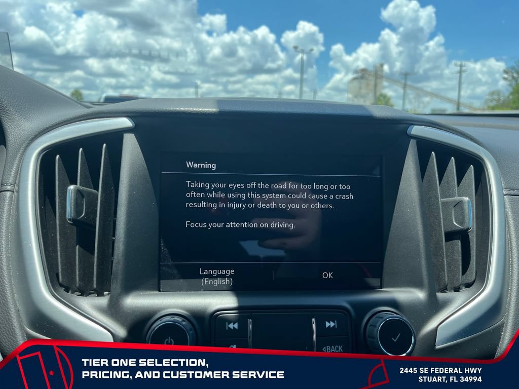 Used 2024 GMC Terrain SLT w/ Tech Package FWD image 23
