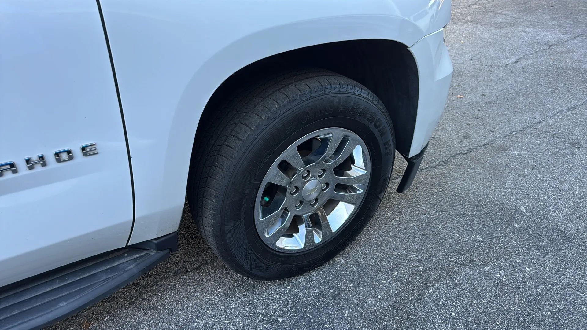 Used 2019 Chevrolet Tahoe LT AWD/4WD image 32