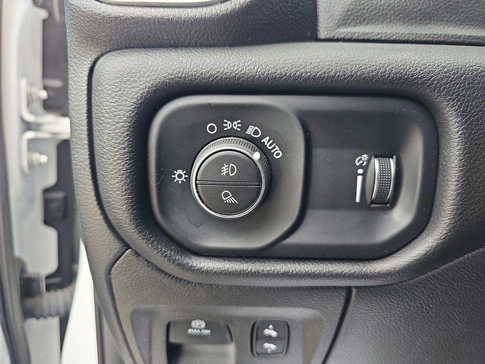 Used 2023 RAM 1500 Big Horn AWD/4WD image 26
