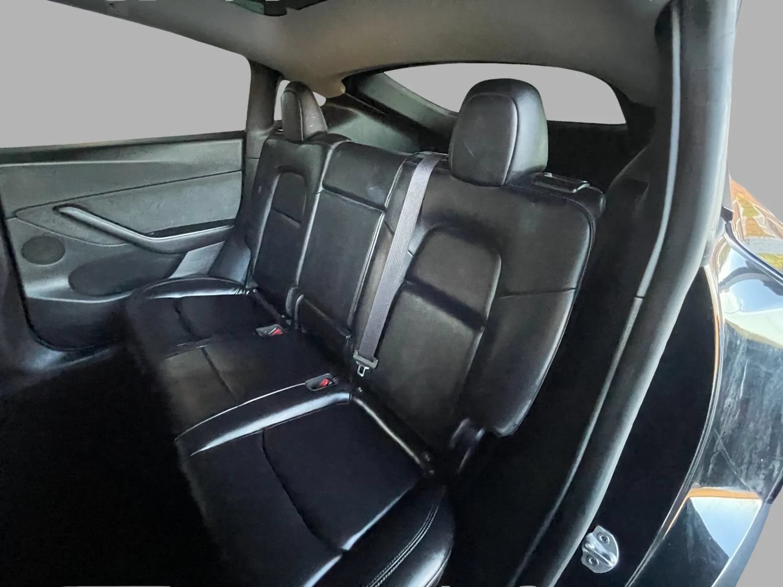 Used 2022 Tesla Model Y Performance AWD/4WD image 25