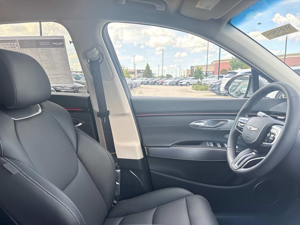 New 2027 Genesis GV70 2.5T Select AWD/4WD image 12