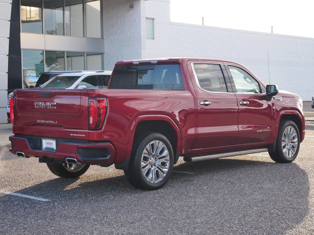 Used 2022 GMC Sierra 1500 Denali w/ Denali Premium Package AWD/4WD image 3
