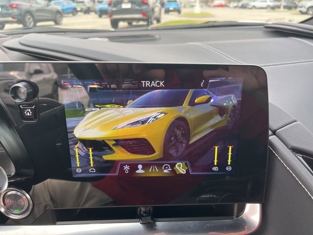 Used 2024 Chevrolet Corvette Stingray Preferred Cpe w/ 2LT image 27