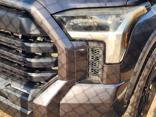 Used 2022 Toyota Tundra SR5 AWD/4WD image 8