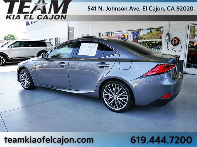 Used 2017 Lexus IS 200t image 8