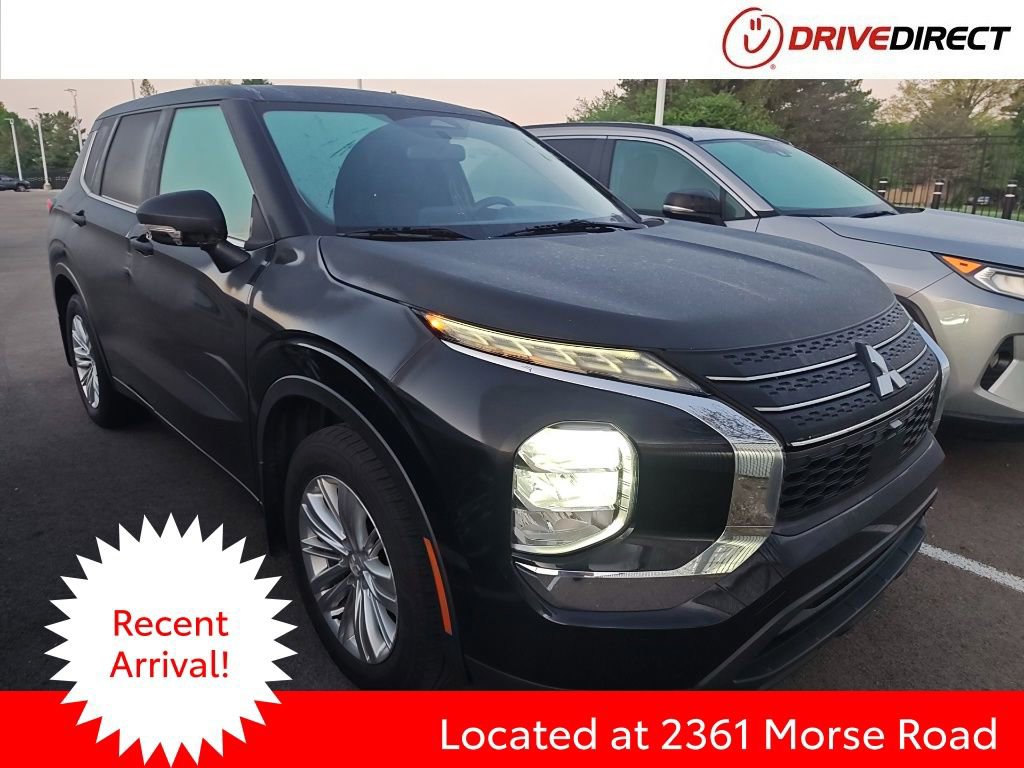 Used 2022 Mitsubishi Outlander ES image 1