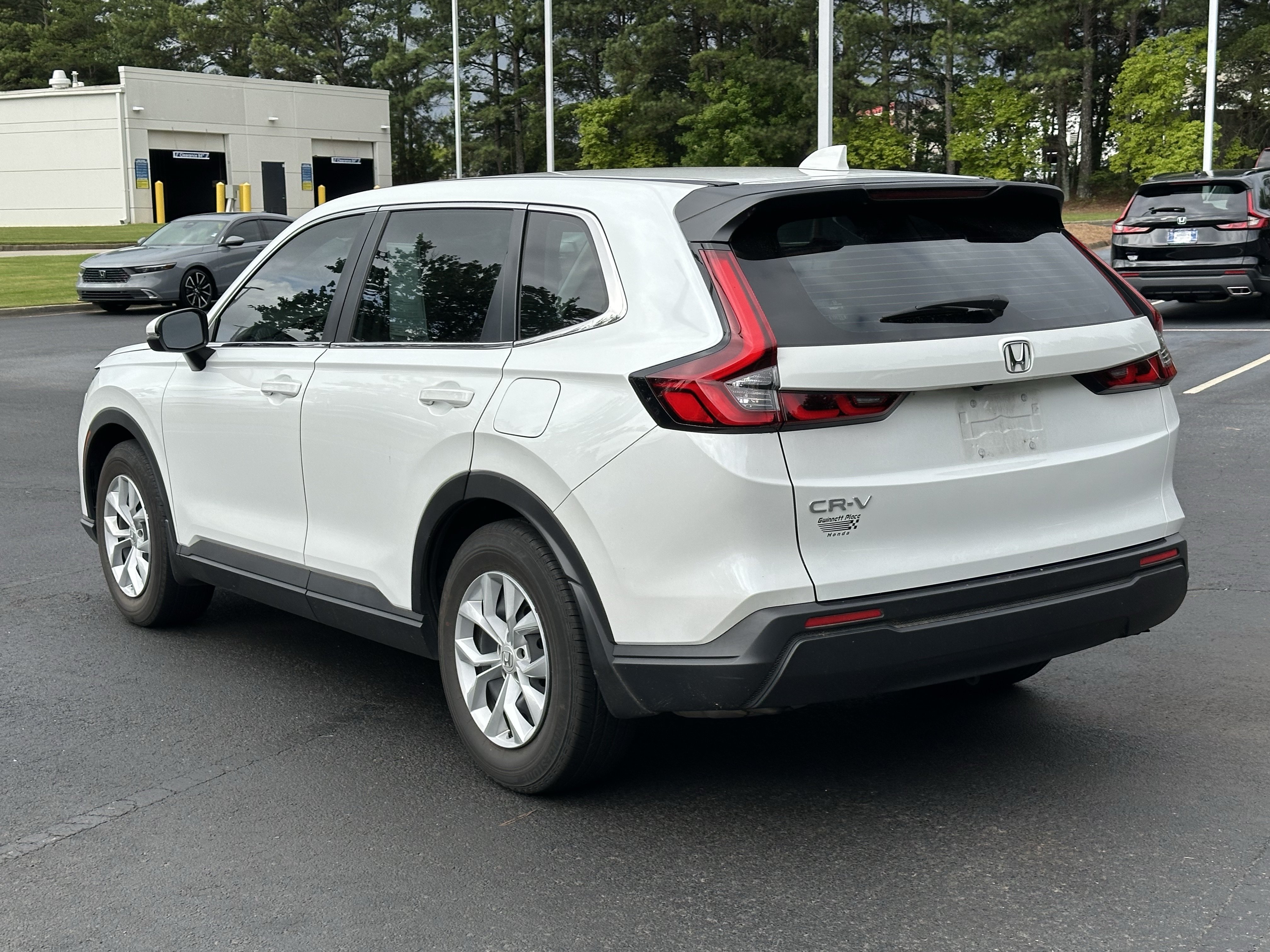 Used 2023 Honda CR-V LX image 9
