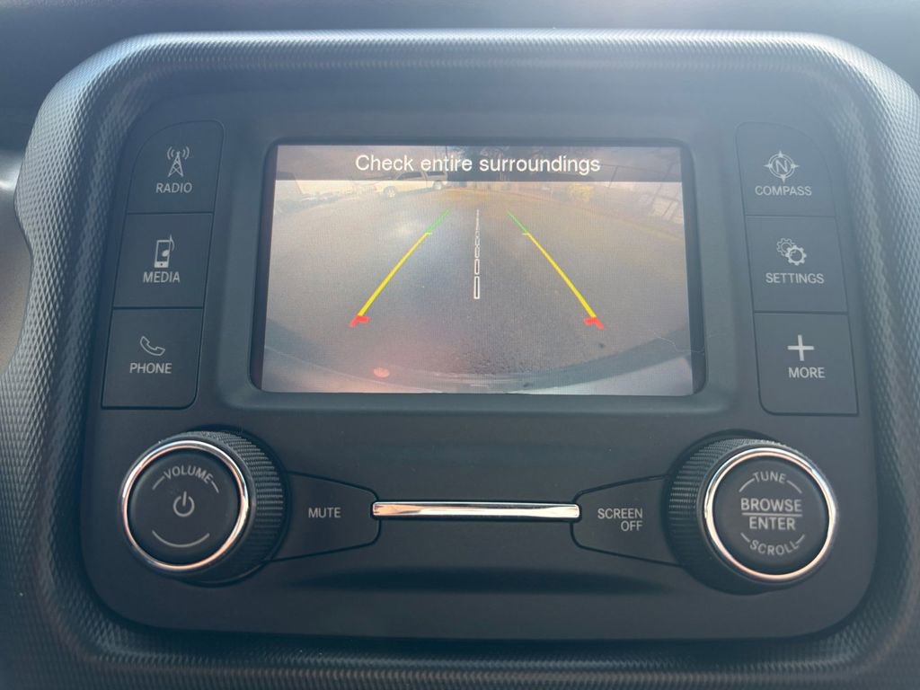 Used 2020 Jeep Wrangler Sport image 21