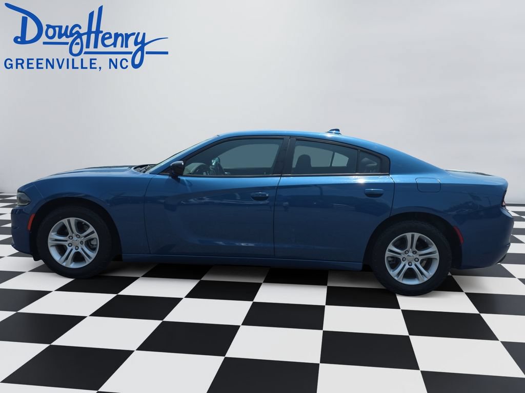 Used 2023 Dodge Charger SXT RWD image 2