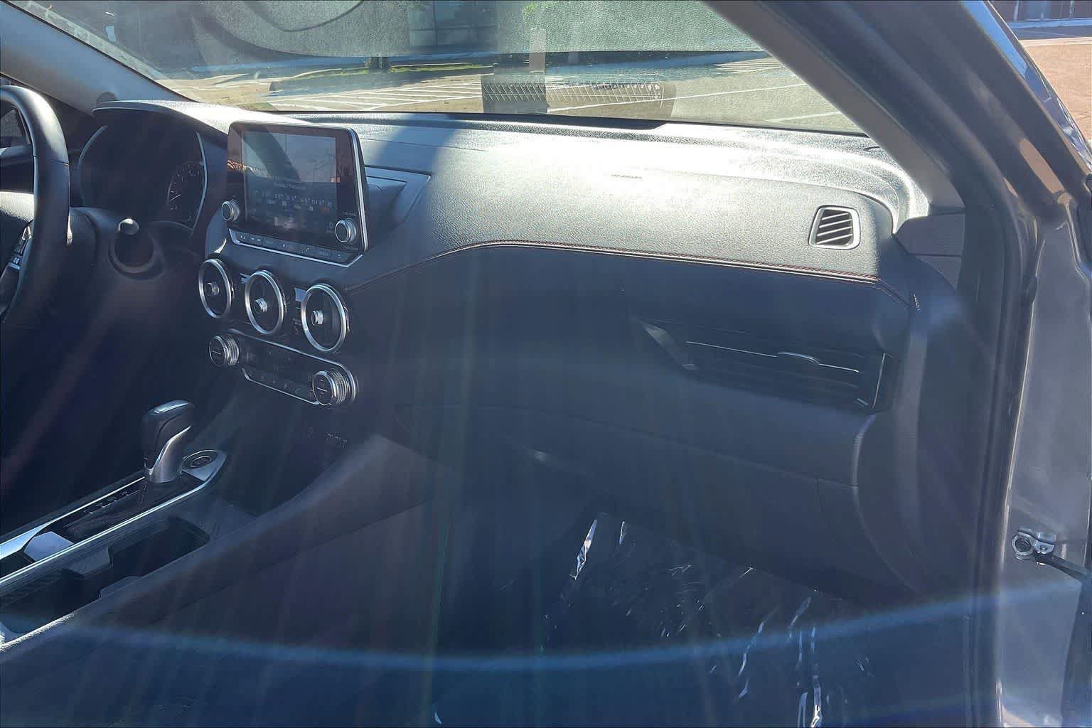 Used 2025 Nissan Sentra SR FWD image 23