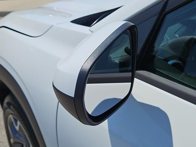 New 2026 Chevrolet Trax LT w/ Sunroof Package FWD image 19