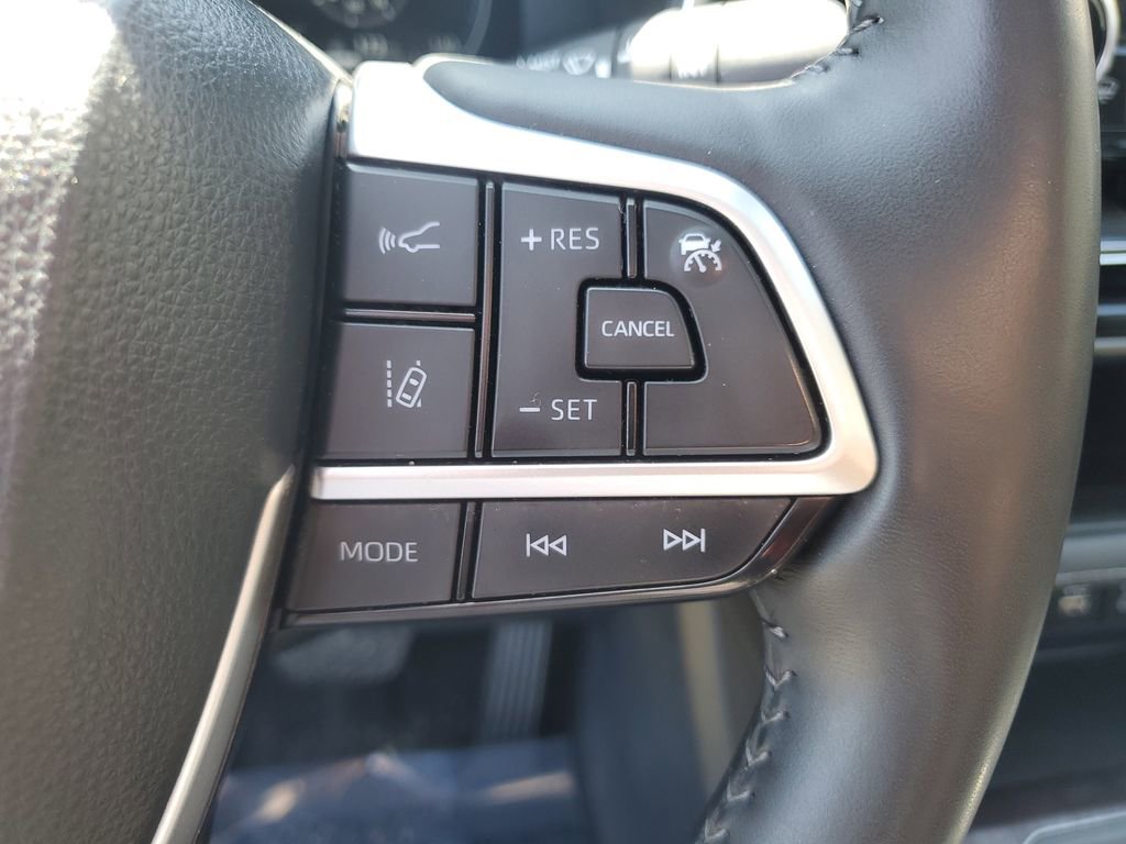 Used 2023 Toyota Highlander Limited w/ Protection Package #3 (TMS) image 34