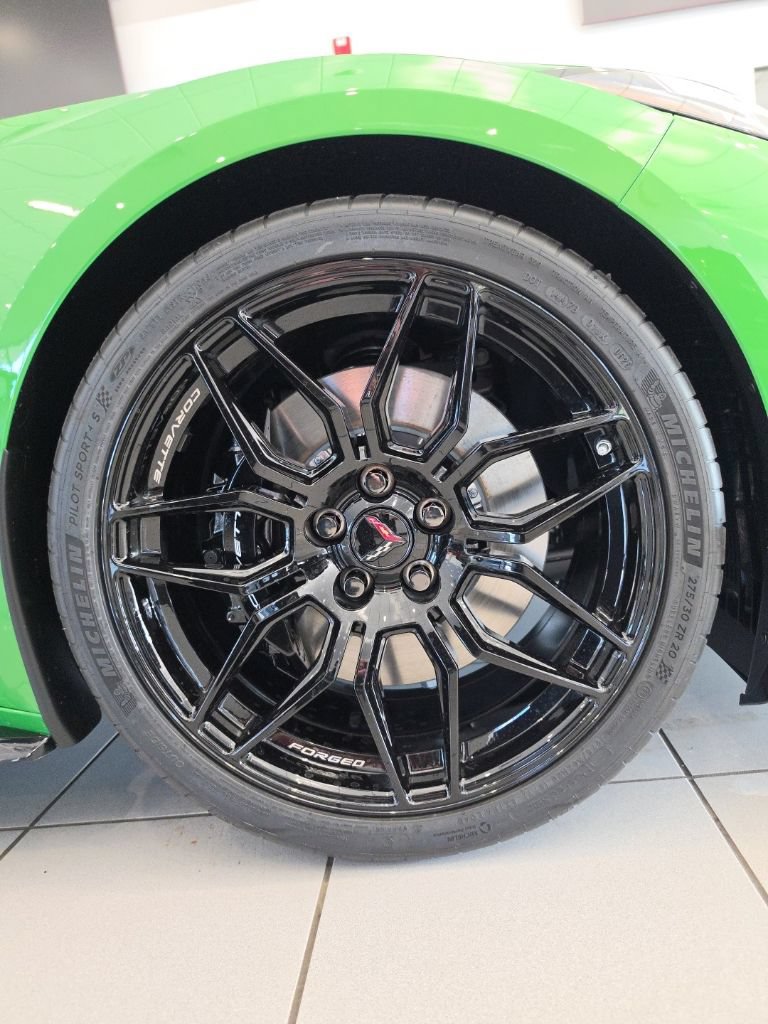 New 2027 Chevrolet Corvette Z06 RWD image 8