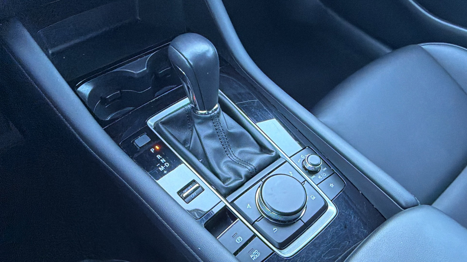 Certified 2025 MAZDA MAZDA3 s Sport image 27