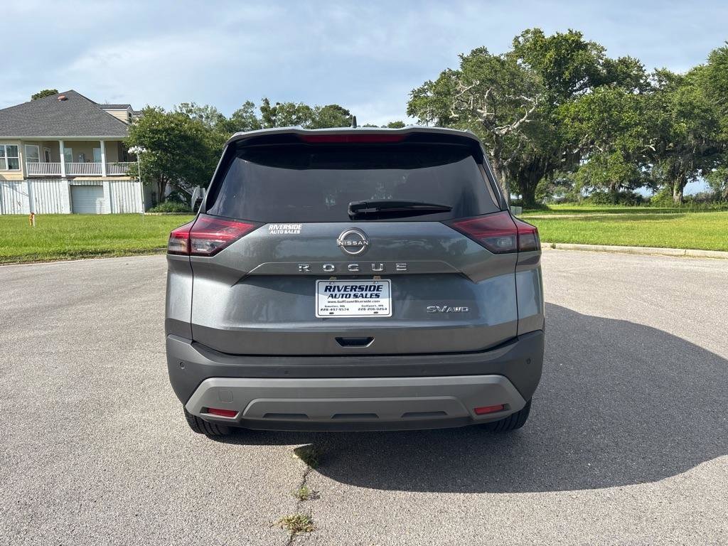 Used 2023 Nissan Rogue SV image 6