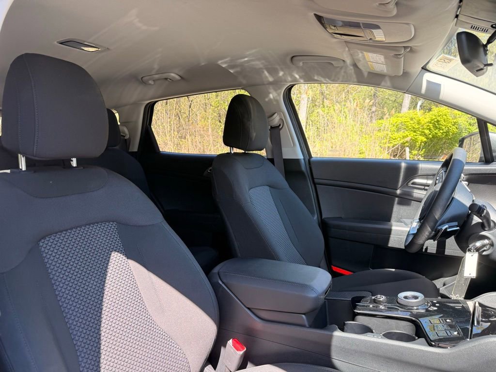 Used 2025 Kia Sportage LX AWD/4WD image 9