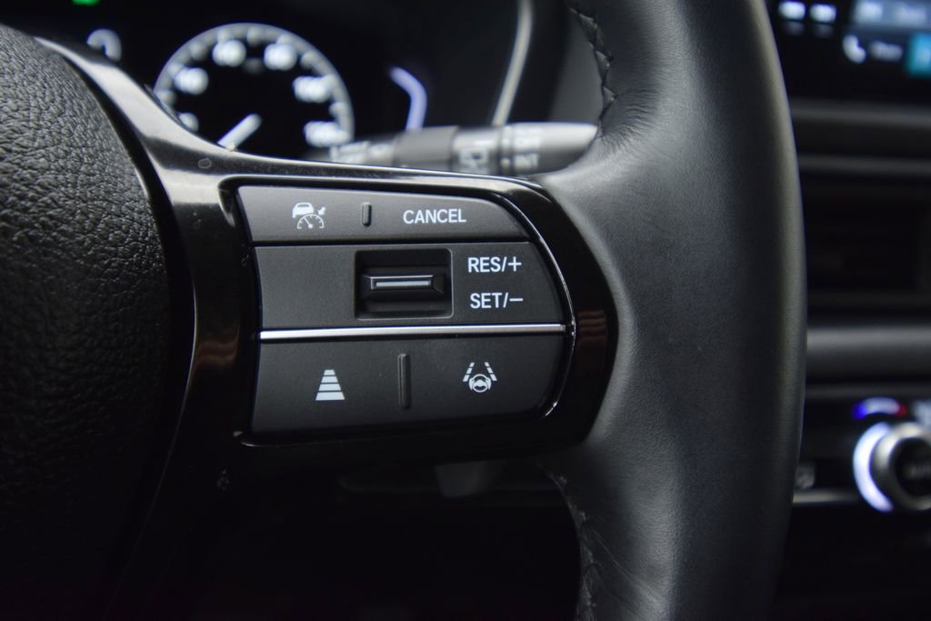 Used 2025 Honda Pilot EX-L image 37